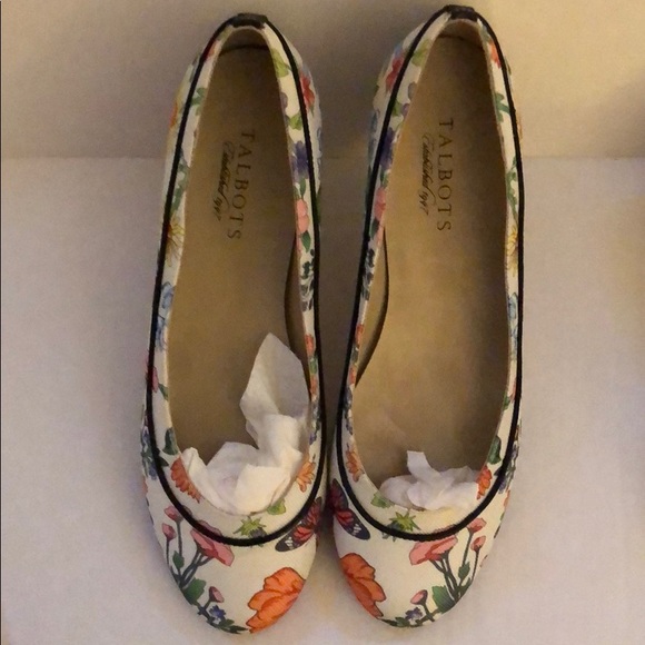 NWT Talbots Umbra Floral Flats, Size 7.5 - Picture 2 of 7